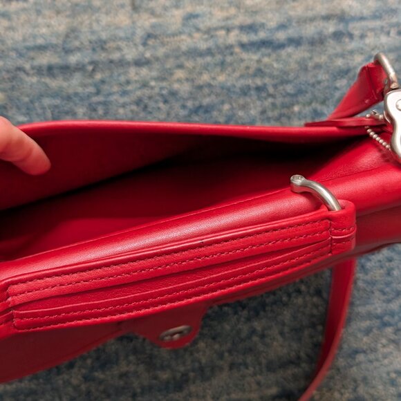 Vintage Coach Willis Bag - Red with Silver Hardware - Picture 10 of 14